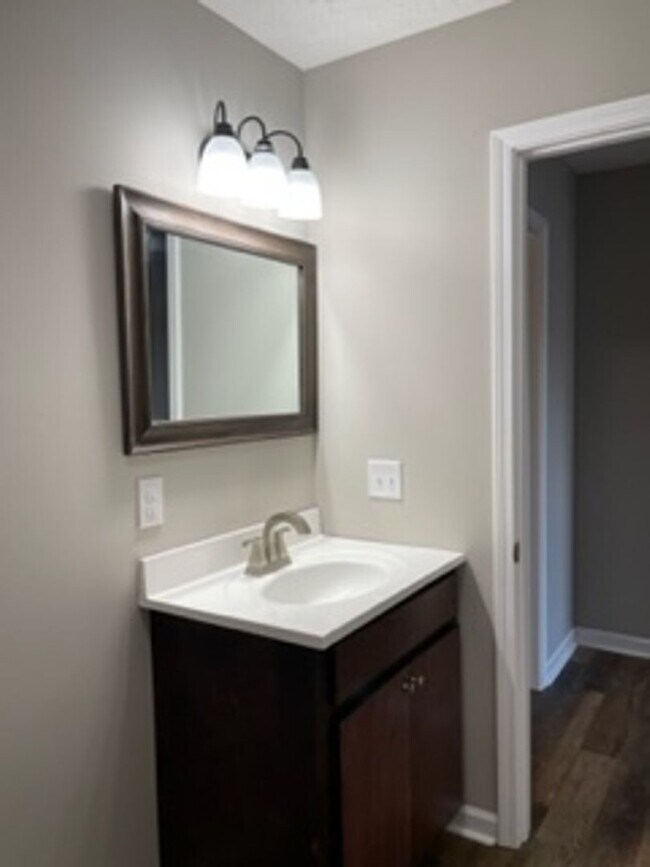 Building Photo - COMING SOON...Charming Townhome Minutes from Tim's Ford Lake!