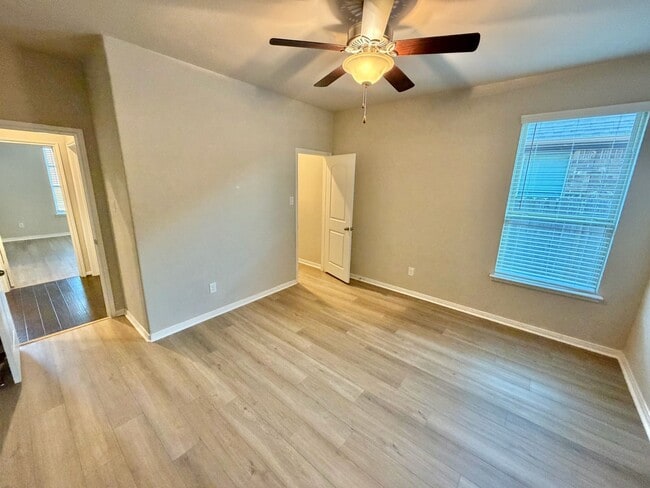 Building Photo - 4619 Grigio Pines Dr