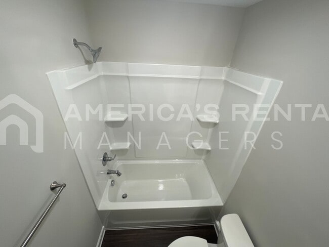 Building Photo - Home for Rent in Oak Grove, AL!!! Available to View with 48 Hour Notice!!!