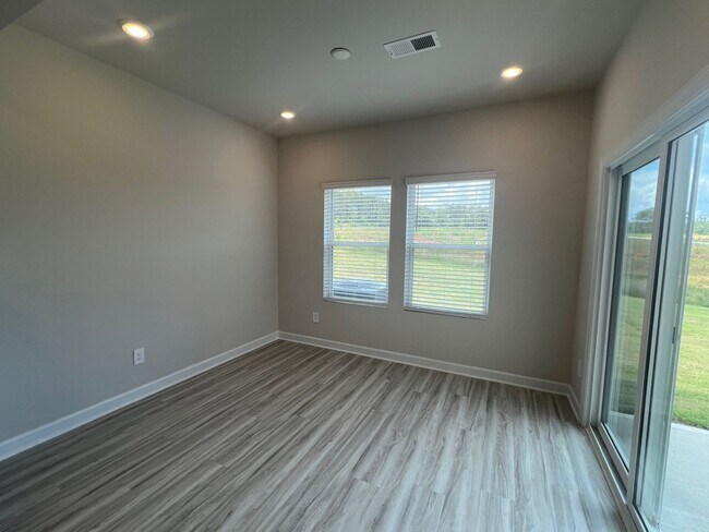 Building Photo - BRAND NEW - 3 Bed/2.5 Bath Home - Conover ...