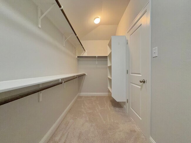 Building Photo - 4300 Liberty Ln