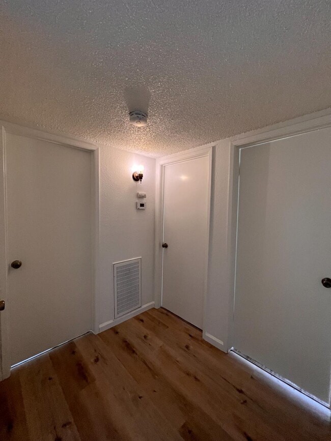 Building Photo - 4313 N Emerson Ave