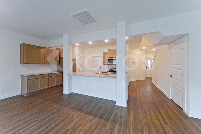 Building Photo - 6104 Taramore Ln NW