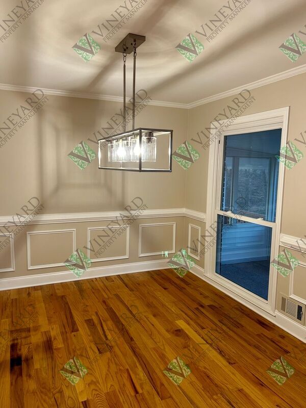 Building Photo - 261 Ridgeway Rd