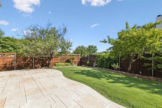 Building Photo - 5800 Palomino Dr