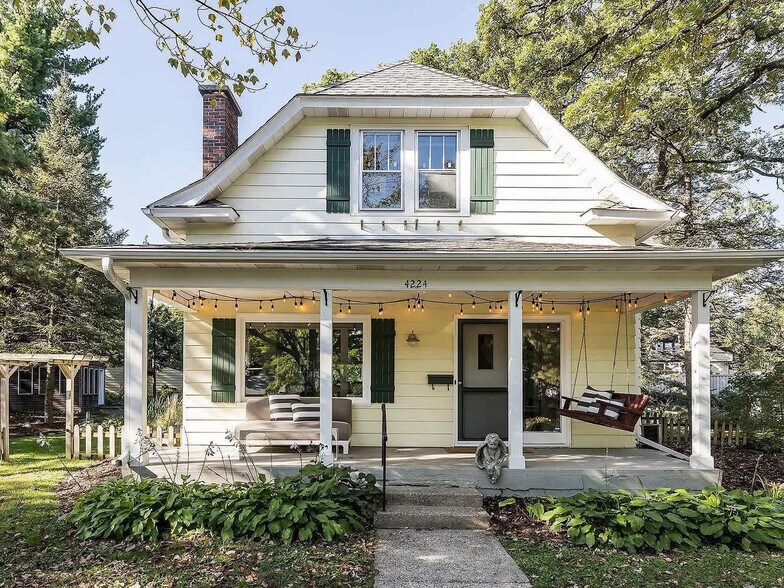 Building Photo - 4224 Drew Ave S