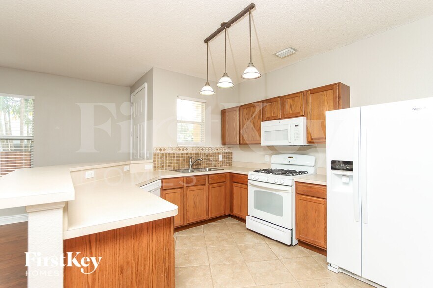 Building Photo - 946 Riviera Point Dr