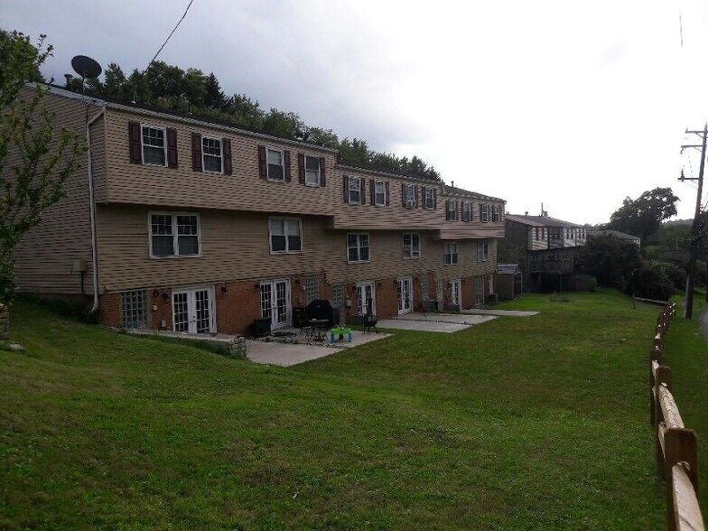 Rear Exterior - 503 Cortland Dr E