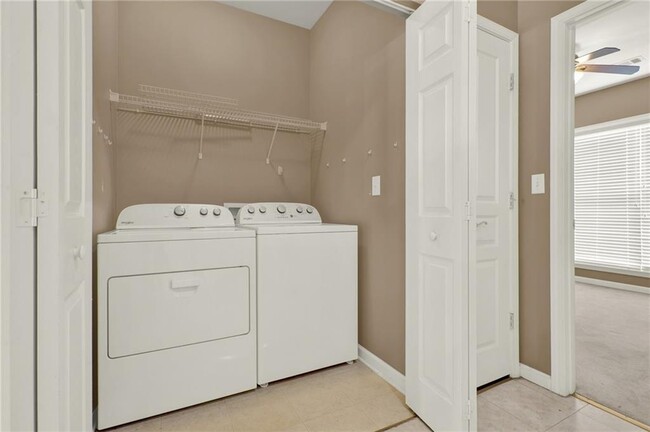 Building Photo - 916 Santa Anita Dr
