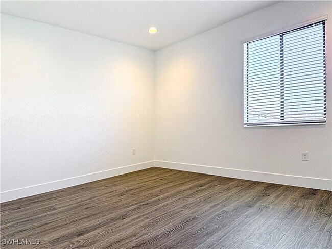 Building Photo - 5020 Gambero Wy