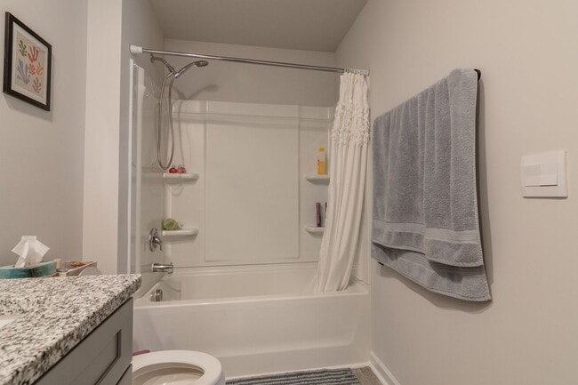 Building Photo - Like New Home in Grovetown