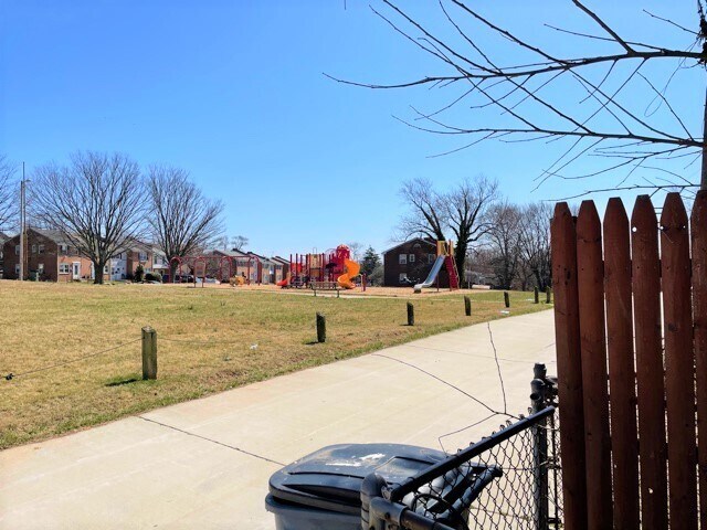 Building Photo - 1117 Pelham Wood Rd
