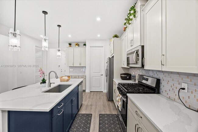 Building Photo - 8996 Remy Ln