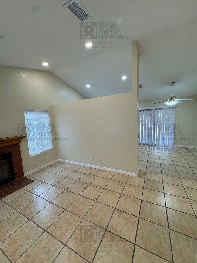 Building Photo - Corner-Lot Charmer with Open Layout and Sp...