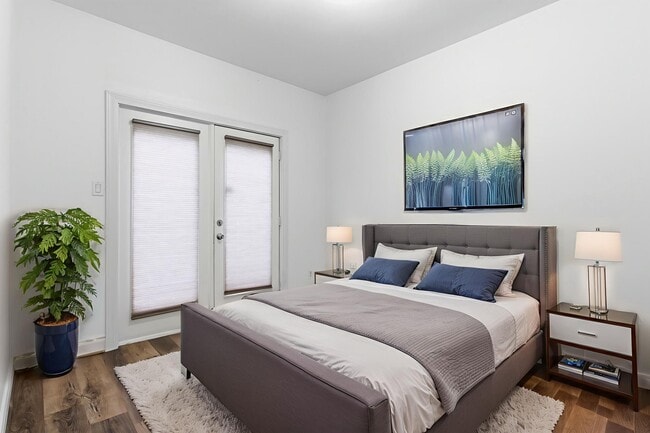 Building Photo - 1303 Sherwood Point Ln