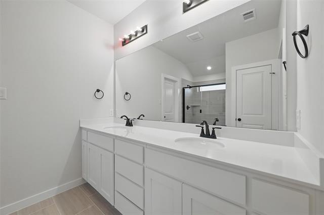 Building Photo - 1401 Quail Crk Dr