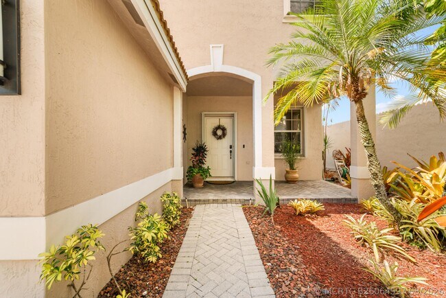 Building Photo - 5106 Heron Ct