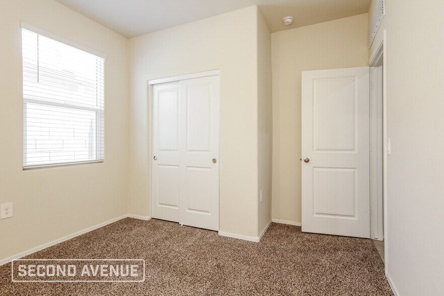 Building Photo - 18349 W Faye Way