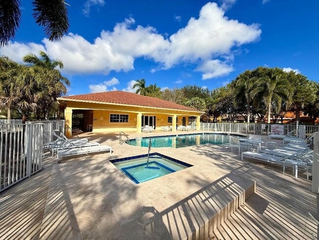 Building Photo - 888 Quartz Terrace