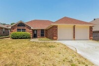 Building Photo - 319 Kessler Dr