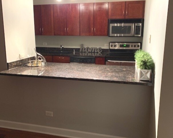 Building Photo - 30 E Huron St