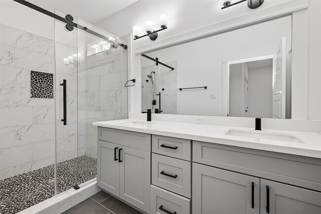 Building Photo - 314 Neyland St