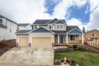 Building Photo - 35611 Valley View Dr