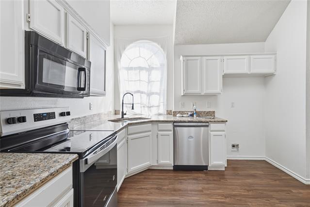 Building Photo - 2226 McIntosh Dr