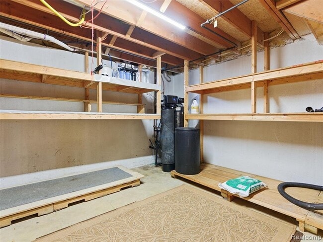 Building Photo - 4495 Maybee Rd