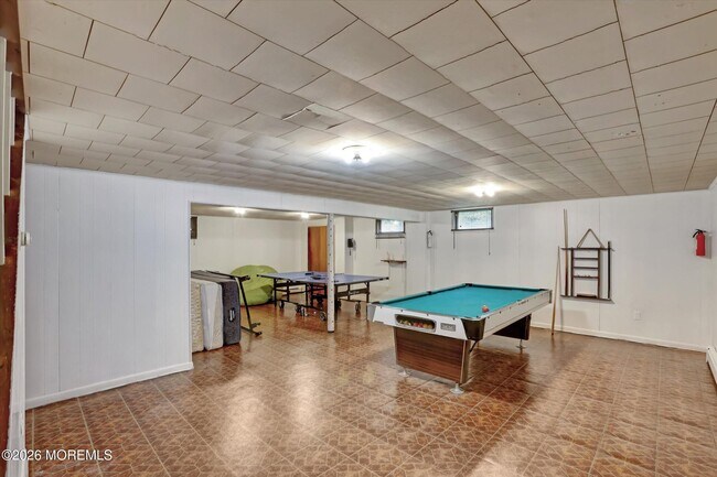 Building Photo - 125 Beechwood Ave