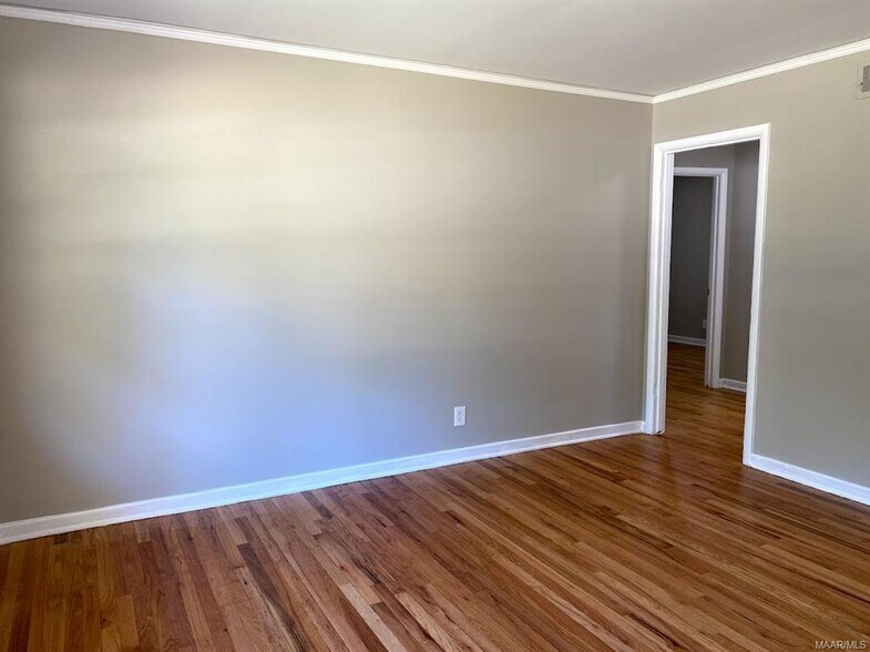 Building Photo - 940 Green Ridge Ct