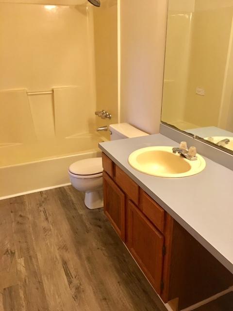 Building Photo - 1710 Brighton Cove