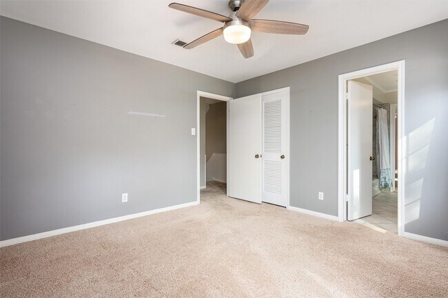 Building Photo - 14602 Oak Bend Dr