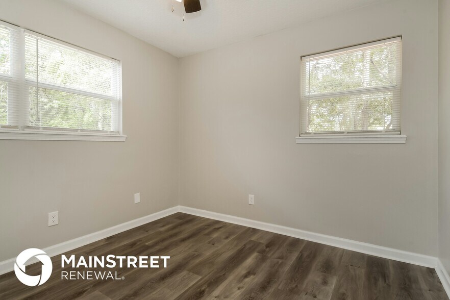 Building Photo - 8509 Addison Rd