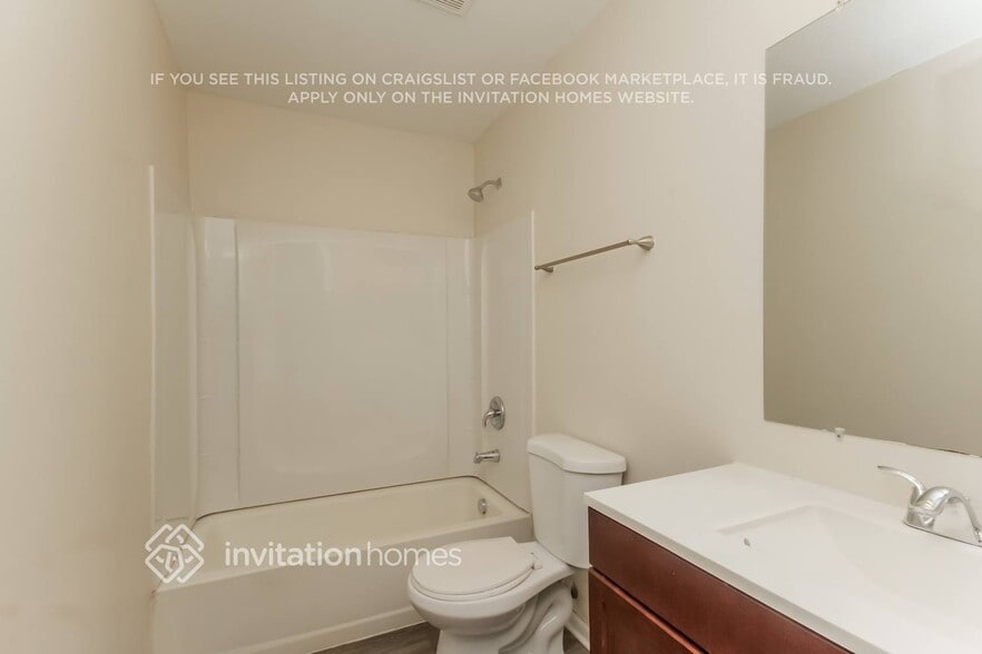 Building Photo - 13761 S Jonesport Cir