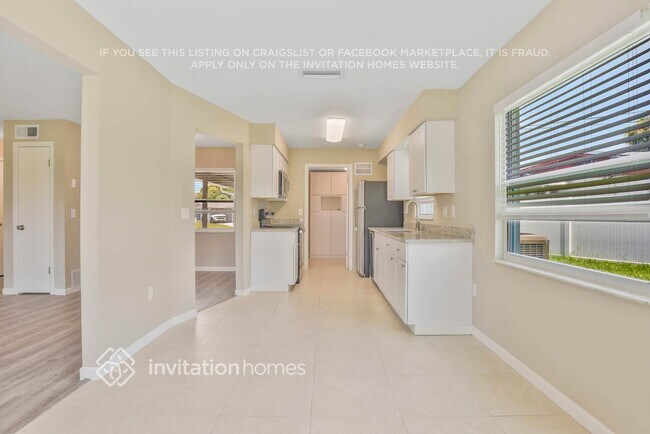 Building Photo - 6735 Precourt Dr