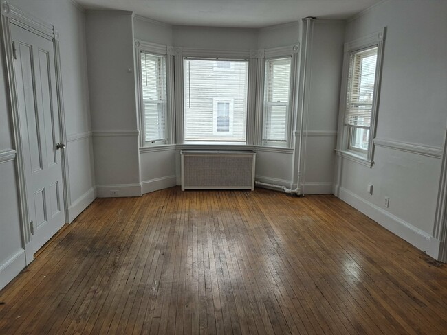 Building Photo - 247-249-249 Park St