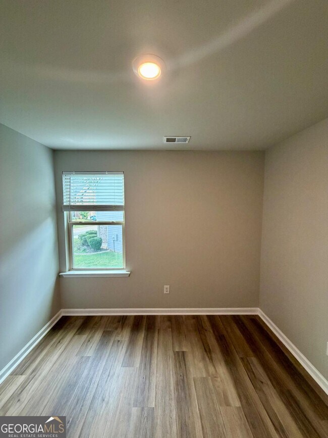 Building Photo - 3128 Baylor Cir