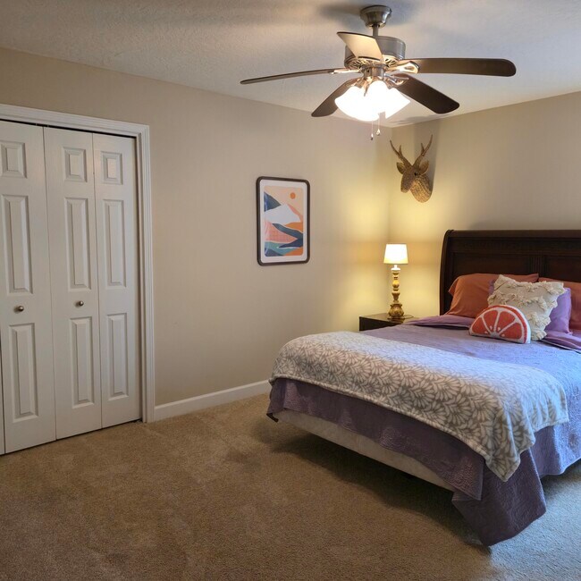 Building Photo - 400 Yancey St