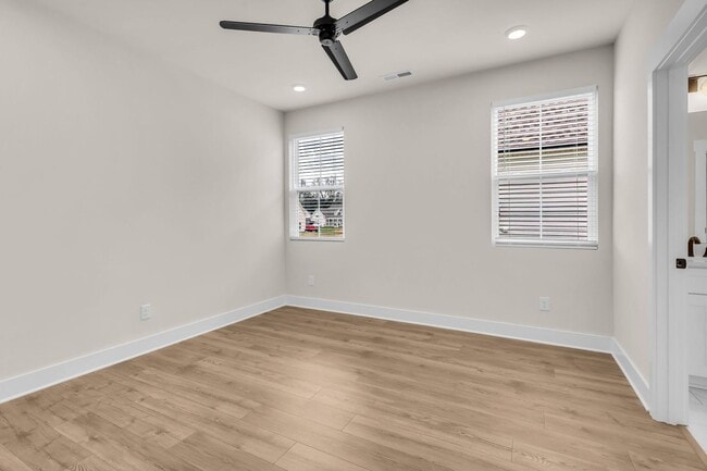 Building Photo - NEW BUILD