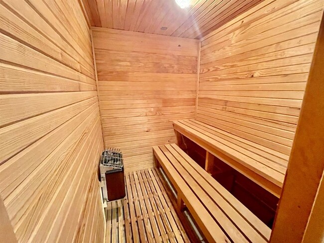 Building Photo - 6208 Lost Horizon Dr