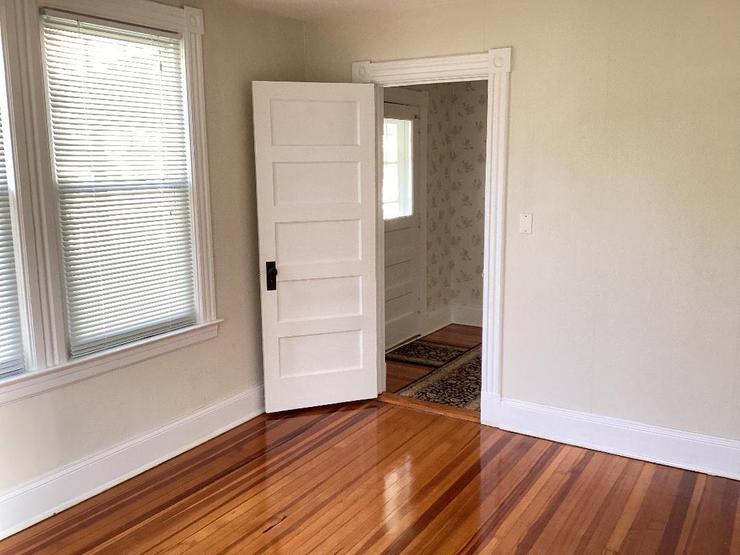 Building Photo - 18 Rockland St