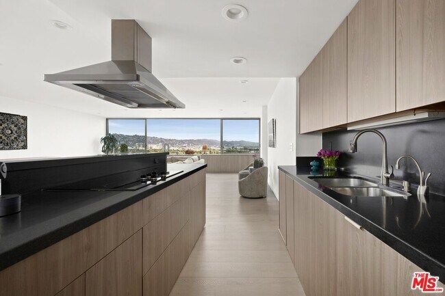 Building Photo - 2222 Ave of the Stars