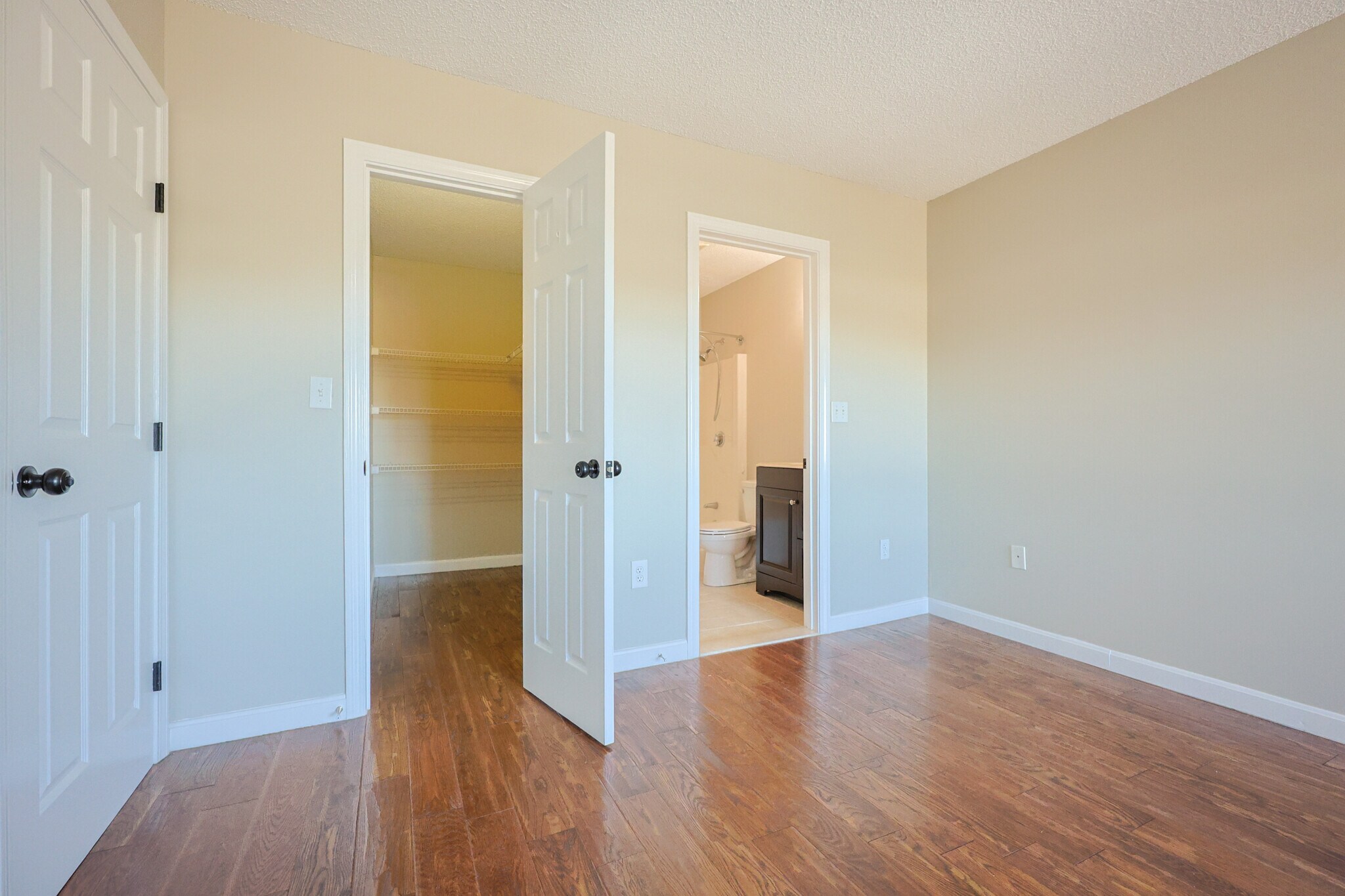 Building Photo - 3920 Mystic Valley Pky