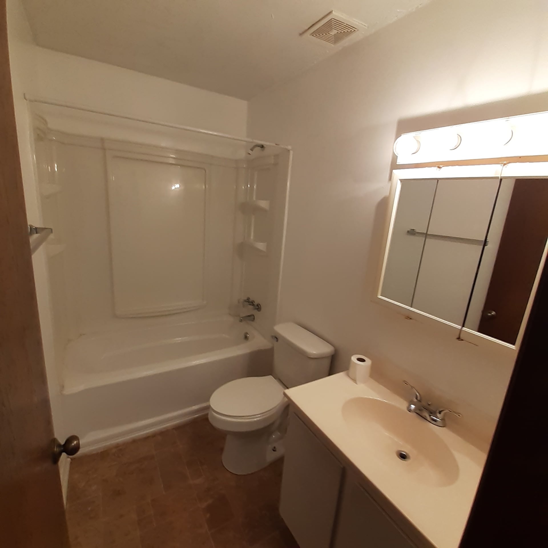 Bathroom - 5063 Lamme Rd