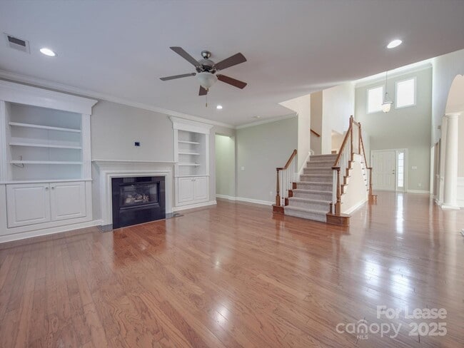 Building Photo - 15340 Prescott Hill Ave