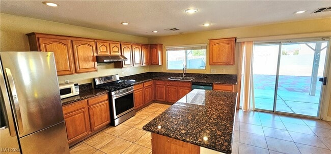 Building Photo - 5876 Capsicum Ct