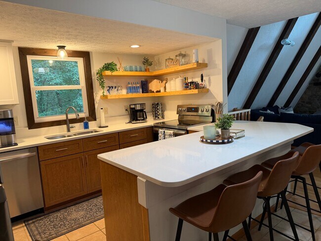 Building Photo - 1252 Apple Valley Dr