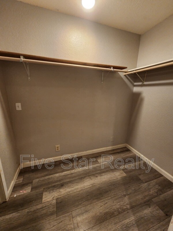 Building Photo - 12896 Rices Crossing Rd