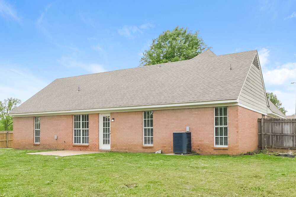 Building Photo - 1820 Mary Payton Cove